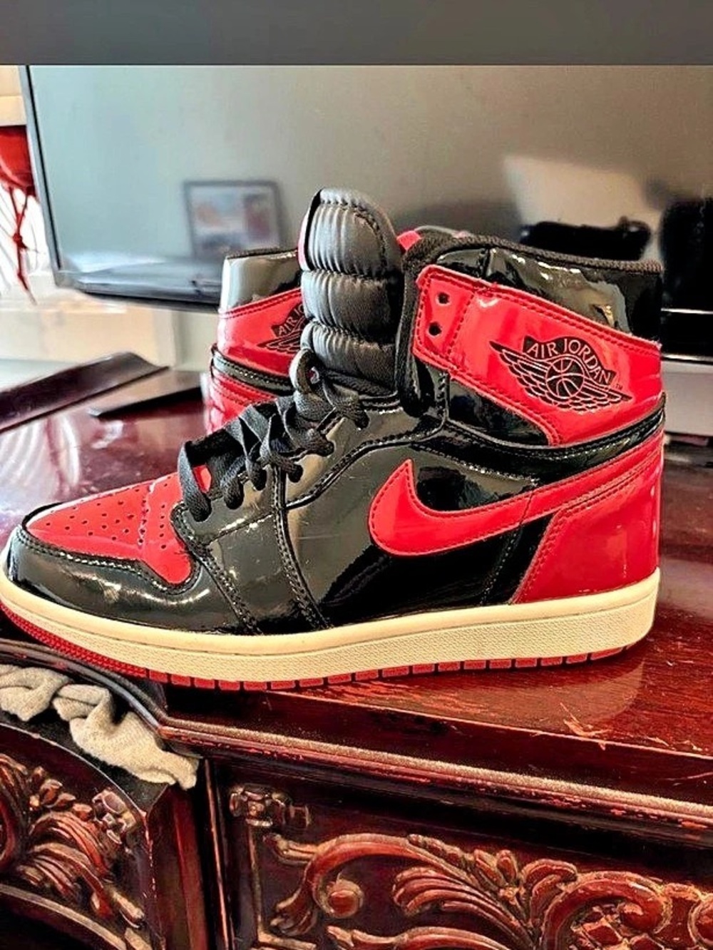 Nike Air Jordan 1 High Top Sneakers in Red & Black Men’s US size 7